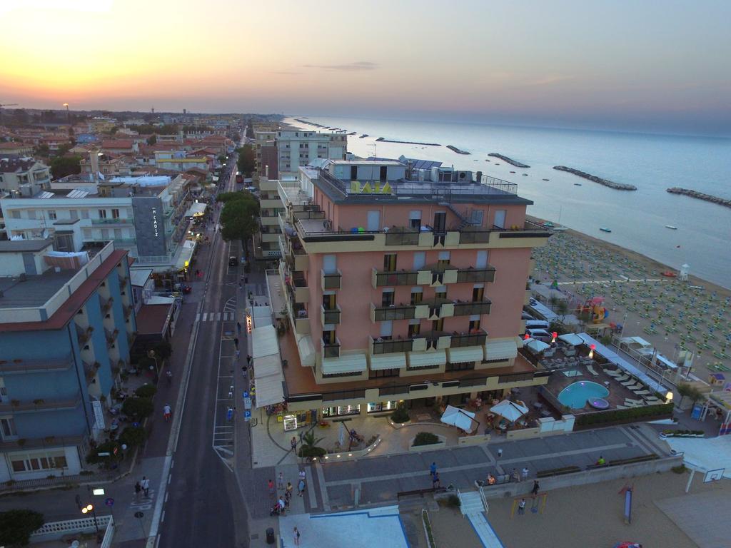 Hotel Baia Rimini Exteriér fotografie